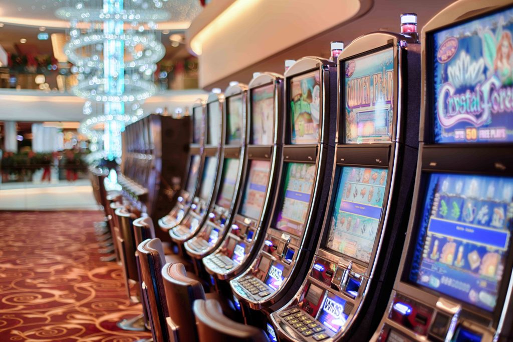 can you play real money slots online