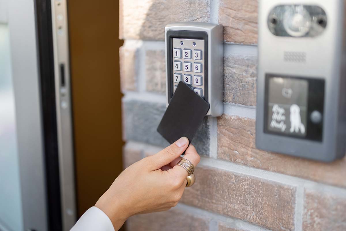 Apartment Access Control System